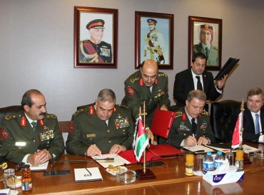 توقيع اتفاقية تعاون عسكري مشترك بين تركيا والأردن