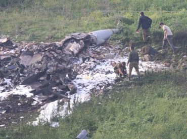 إسرائيل: خطأ ارتكبه طاقم الطائرة المقاتلة كان سبب إسقاطها بصاروخ سوري