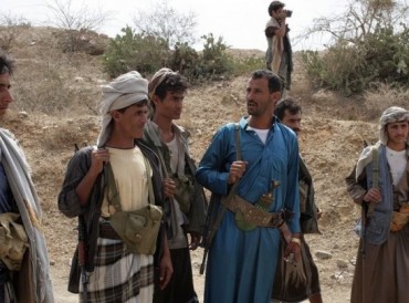 الحوثيون يزجون بسجناء في جبهات القتال